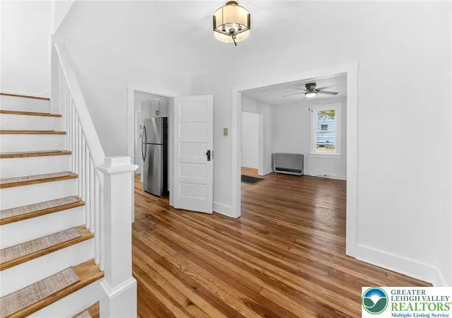 4th image of 3 Oakland Ave, East Stroudsburg, PA 18301 | MLS# 782719
