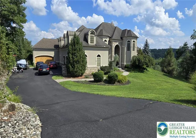 Single family home for sale at 2707 Apple Valley Cir, Orefield, PA 18069 | MLS# 782473