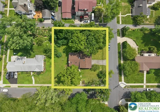 Photo 3 of Sale Pending at 2620 W Livingston St, Allentown, PA 18104 | MLS# 782232 | Listing updated on 2026-08-25