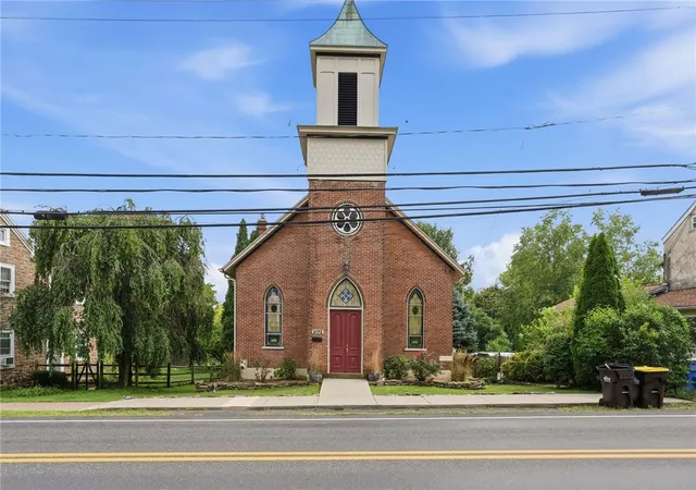 1st image of 3172 Main St, Springtown, PA 18081 | MLS# 782724