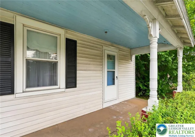Photo 2 of Sale Pending at 4400 E Texas Rd, Allentown, PA 18103 | MLS# 781264 | Listing updated on 2026-08-26
