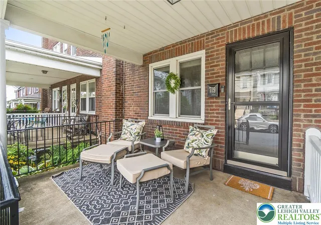 Photo 3 of Townhouse for sale at 719 Spring St, Bethlehem, PA 18018 | MLS# 781955 | Listing updated on 2026-08-21