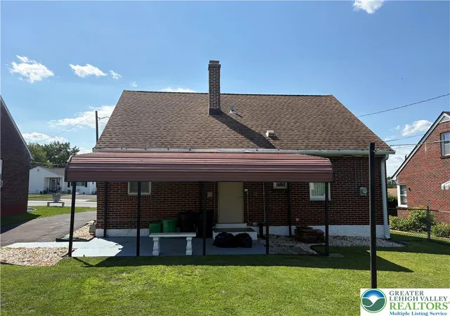 Photo 5 of Sale Pending at 1035 S Jefferson St, Allentown, PA 18103 | MLS# 782807 | Listing updated on 2026-08-24
