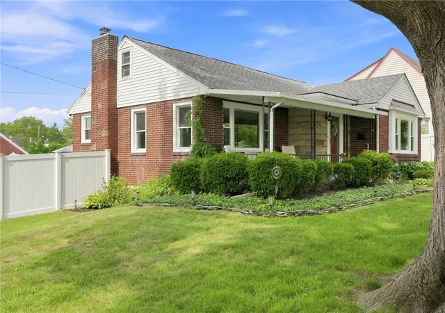 Photo 4 of Sale Pending at 754 Hamilton Ave, Bethlehem, PA 18017 | MLS# 782631 | Listing updated on 2026-08-21