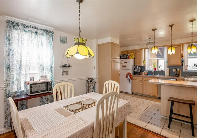 Photo 5 of Single family home for sale at 1925 Fairmont St, Allentown, PA 18109 | MLS# 782285 | Listing updated on 2026-08-17