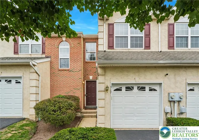 1st image of 917 Carrington Dr, Red Hill, PA 18076 | MLS# 782838
