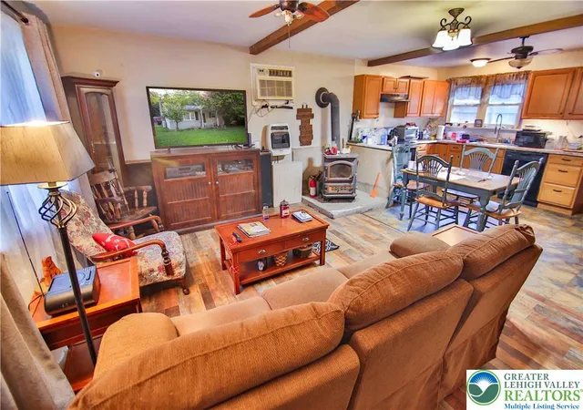 Photo 5 of Sale Pending at 8657 S Loop Rd, Slatington, PA 18080 | MLS# 782736 | Listing updated on 2026-08-25