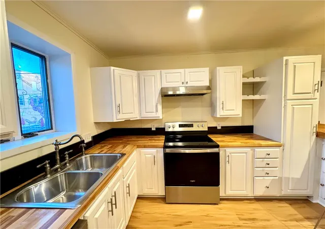 Photo 5 of Multi family home for sale at 31 1st Street, Bangor, PA 18013 | MLS# 782994 | Listing updated on 2026-08-19