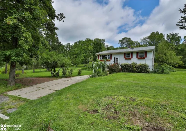 Photo 4 of Sale Pending at 6054 Old Hickory Rd, Coopersburg, PA 18036 | MLS# 782909 | Listing updated on 2026-08-24