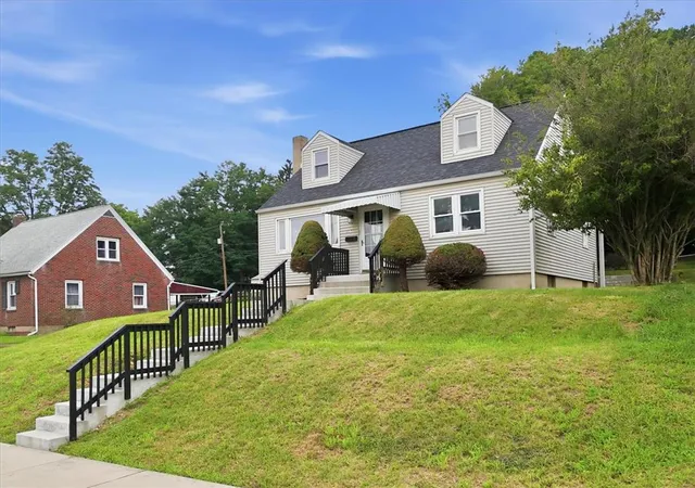 Photo 1 of Single family home for sale at 227 E Cumberland St, Allentown, PA 18103 | MLS# 783008 | Listing updated on 2026-08-19