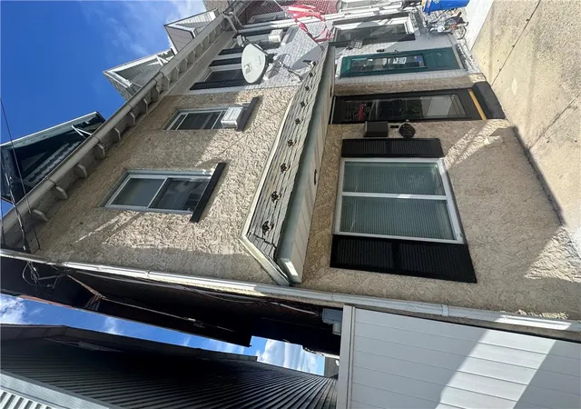 Photo 1 of Townhouse for sale at 1167 Mechanic St, Bethlehem, PA 18015 | MLS# 782924 | Listing updated on 2026-08-22