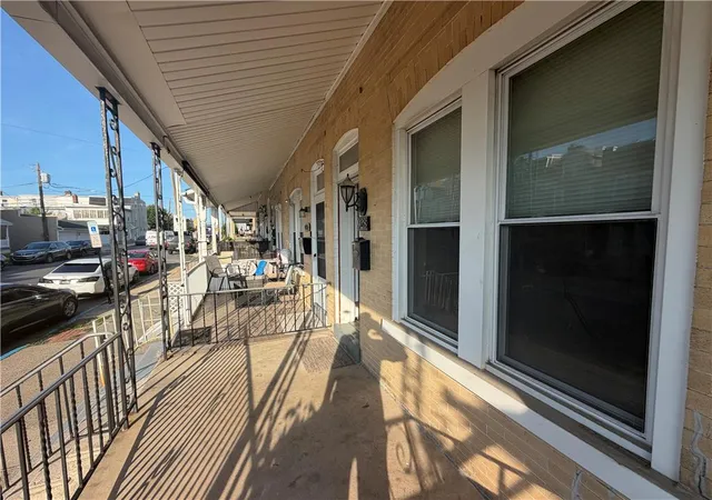 2nd image of 928 W Washington St, Allentown, PA 18102 | MLS# 783025