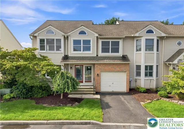 Photo 3 of Townhouse for sale at 184 Ridings Cir #184, Macungie, PA 18062 | MLS# 782696 | Listing updated on 2026-08-23