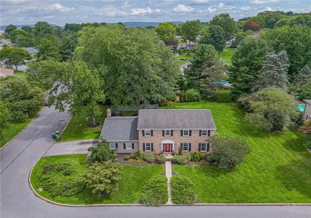 3rd image of 1151 Treeline Dr, Allentown, PA 18103 | MLS# 782984