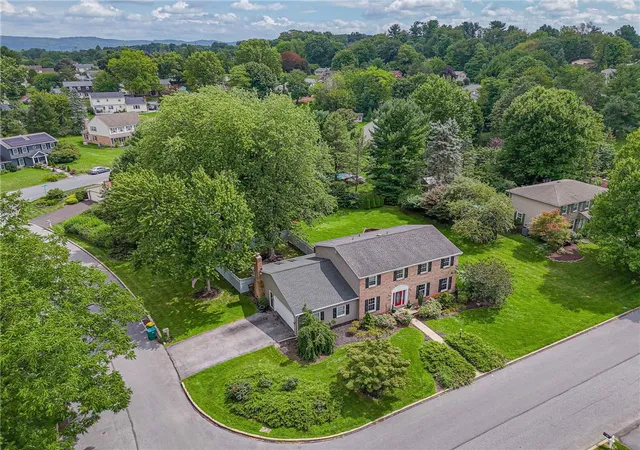 5th image of 1151 Treeline Dr, Allentown, PA 18103 | MLS# 782984