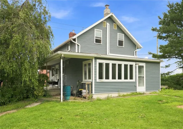 Photo 2 of Single family home for sale at 1260 Grange Rd, Allentown, PA 18106 | MLS# 783023 | Listing updated on 2026-08-19