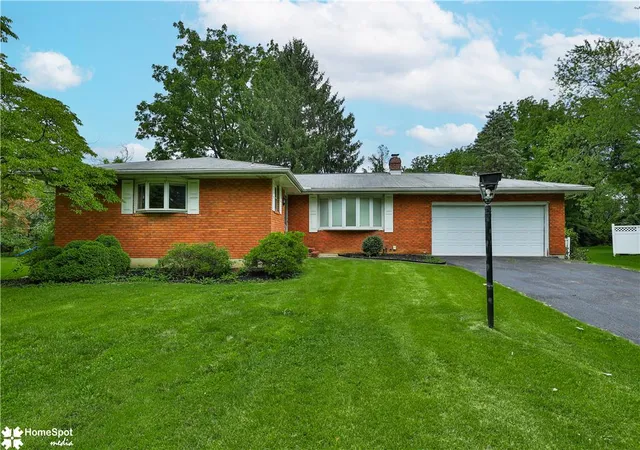 Photo 2 of Sale Pending at 1289 Stafore Dr, Bethlehem, PA 18017 | MLS# 782972 | Listing updated on 2026-08-22