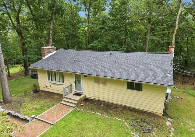 Photo 3 of Single family home for sale at 6619 Delilah Rd, East Stroudsburg, PA 18302 | MLS# 783056 | Listing updated on 2026-08-19