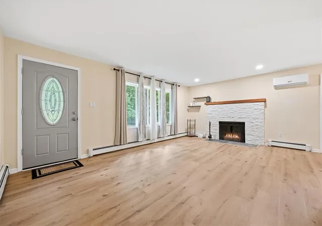 Photo 4 of Single family home for sale at 6619 Delilah Rd, East Stroudsburg, PA 18302 | MLS# 783056 | Listing updated on 2026-08-19