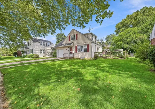 Photo 2 of Single family home for sale at 1854 Carlisle St, Bethlehem, PA 18017 | MLS# 782828 | Listing updated on 2026-08-23