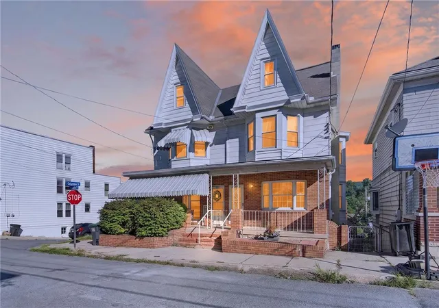 2nd image of 603 Arlington St, Tamaqua, PA 18252 | MLS# 783060