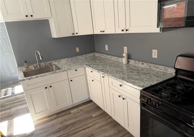Photo 4 of Townhouse for sale at 120 S 12th Street, Allentown, PA 18102 | MLS# 783100 | Listing updated on 2026-10-02