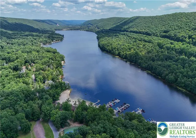 35th image of 154 Lake Dr, Nesquehoning, PA 18240 | MLS# 783028