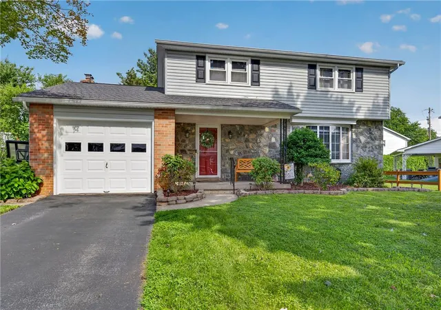Photo 1 of Sale Pending at 2814 Ivanhoe Rd, Bethlehem, PA 18017 | MLS# 783117 | Listing updated on 2026-08-25
