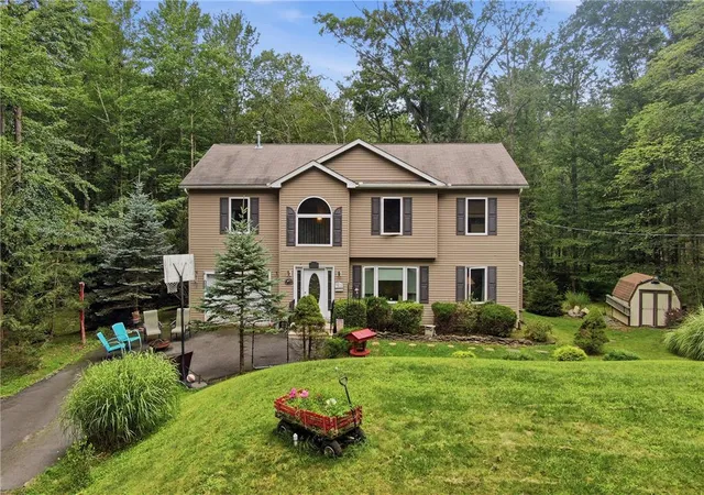 Photo 1 of Single family home for sale at 110 Aaron Dr, Pocono Lake, PA 18347 | MLS# 783020 | Listing updated on 2026-08-24