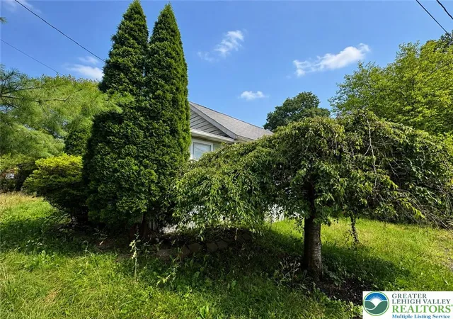 Photo 2 of Single family home for sale at 3540 Mountain Rd #3538, Slatington, PA 18080 | MLS# 783143 | Listing updated on 2026-08-21