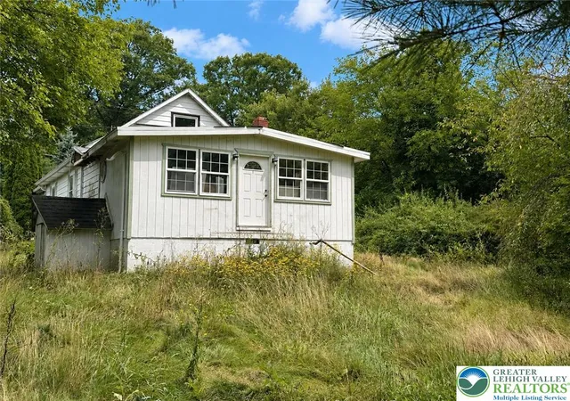 Photo 3 of Single family home for sale at 3540 Mountain Rd #3538, Slatington, PA 18080 | MLS# 783143 | Listing updated on 2026-08-21