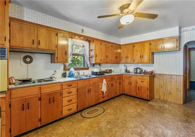 Photo 3 of Single family home for sale at 479 Cherry Hill Rd, Bushkill Twp, PA 18064 | MLS# 782517 | Listing updated on 2026-08-21