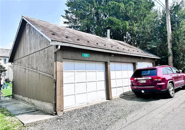 Photo 22 of Sale Pending at 236 2nd St, Slatington Boro, PA 18080 | MLS# 783131 | Listing updated on 2026-08-25