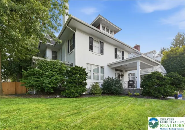 1st image of 804 W Broad St, Quakertown Boro, PA 18951 | MLS# 782964