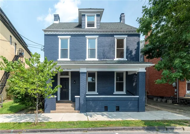 Photo 1 of Single family home for sale at 419 Main St, Hellertown Boro, PA 18055 | MLS# 782853 | Listing updated on 2026-08-21