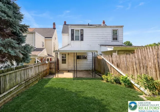 Photo 33 of Single family home for sale at 916 Geissinger St, Bethlehem City, PA 18018 | MLS# 782935 | Listing updated on 2026-08-24