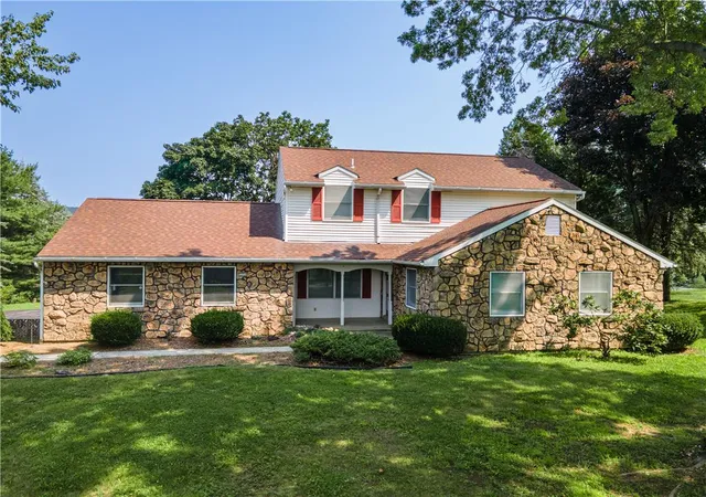 Photo 1 of Single family home for sale at 3250 Vista Dr, Moore Twp, PA 18038 | MLS# 783161 | Listing updated on 2026-08-21