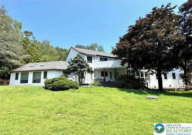 Photo 1 of Single family home for sale at 5061 Wendi Dr W, Upper Milford Twp, PA 18092 | MLS# 783193 | Listing updated on 2026-08-22