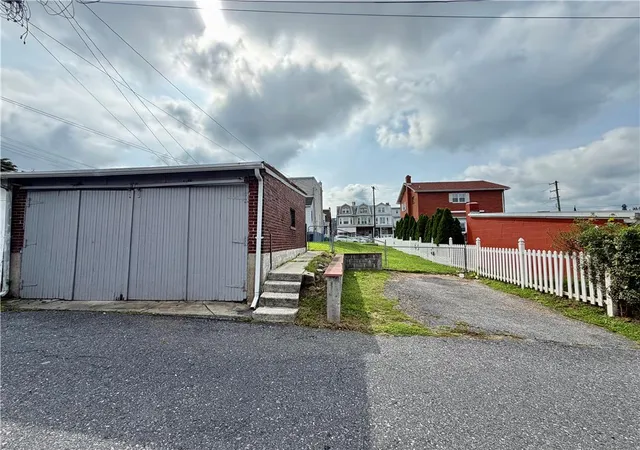 Photo 20 of Sale Pending at 227 E Elm St, Allentown City, PA 18109 | MLS# 783199 | Listing updated on 2026-08-25