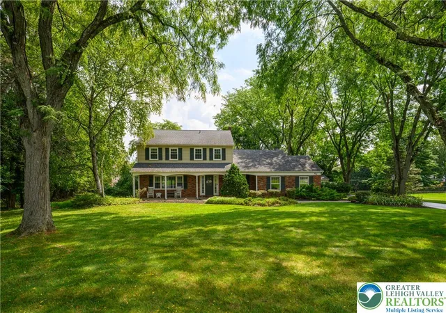 Photo 2 of Sale Pending at 655 Yorkshire Rd, Hanover Twp, PA 18017 | MLS# 783205 | Listing updated on 2026-08-26