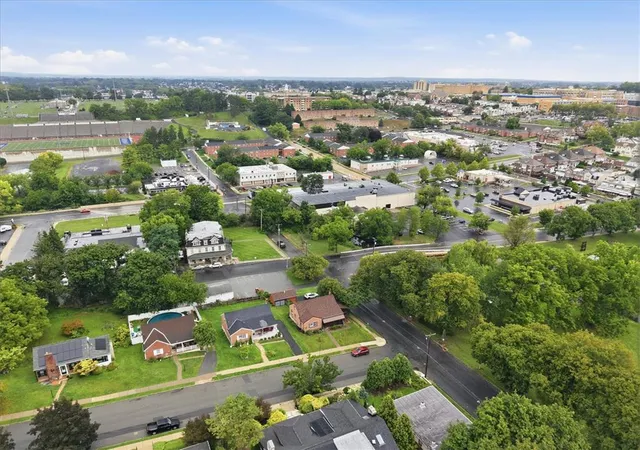 79th image of 2029 W Walnut St, Allentown City, PA 18104 | MLS# 783209