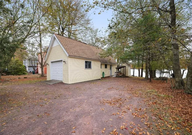Photo 2 of Single family home for sale at 6063 Boardwalk Dr, Coolbaugh Twp, PA 18466 | MLS# 783237 | Listing updated on 2026-08-24