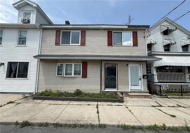 1st image of 46 E Hazard St, Summit Hill Boro, PA 18250 | MLS# 783247