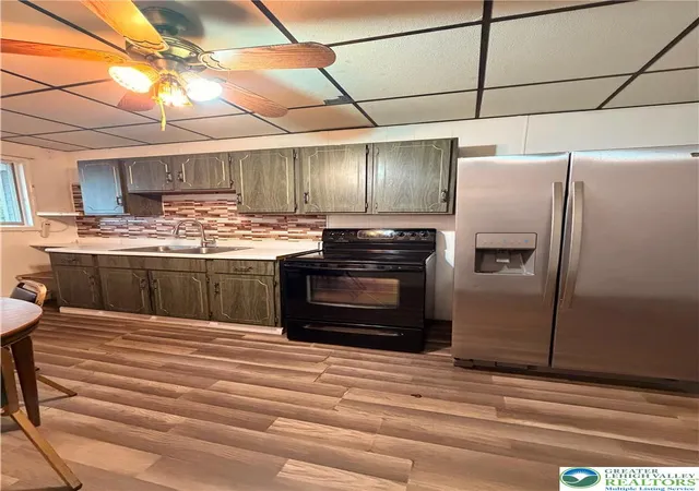 Photo 2 of Townhouse for sale at 313 W South St, Mahanoy City Boro, PA 17948 | MLS# 783256 | Listing updated on 2026-09-28