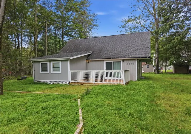 Photo 2 of Single family home for sale at 8919 Moose Ln, Coolbaugh Twp, PA 18466 | MLS# 783296 | Listing updated on 2026-08-25