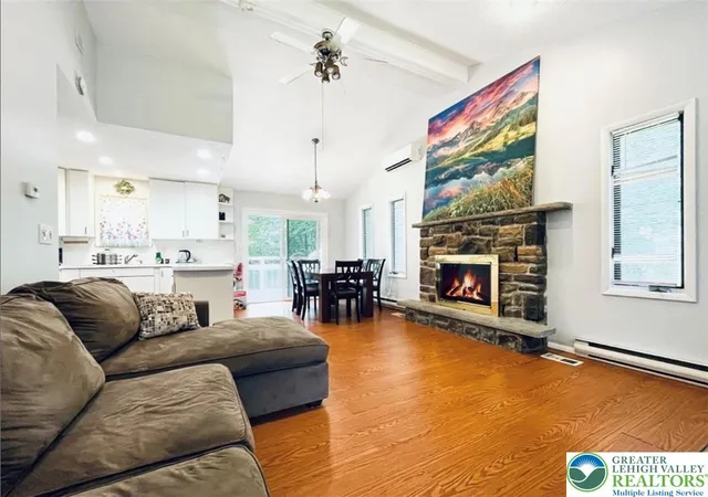 2nd image of 65 Livingston Ln, Clifton Twp, PA 18424 | MLS# 783404