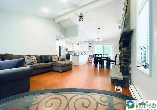 3rd image of 65 Livingston Ln, Clifton Twp, PA 18424 | MLS# 783404