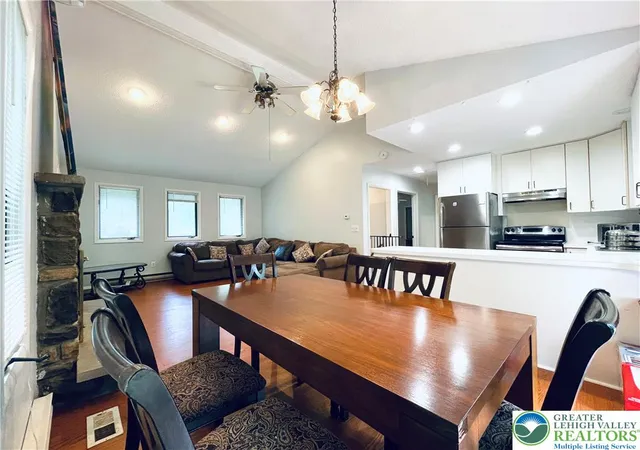 4th image of 65 Livingston Ln, Clifton Twp, PA 18424 | MLS# 783404