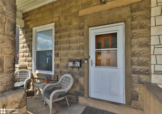 2nd image of 1060 Catasauqua Rd, Whitehall Twp, PA 18052 | MLS# 783248