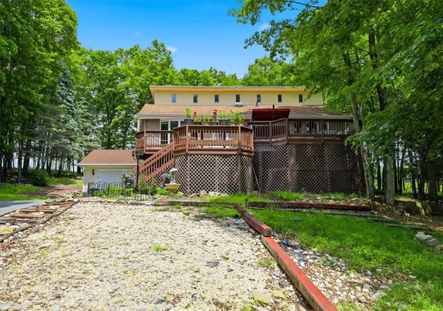 3rd image of 17 Basswood Ct, Penn Forest Twp, PA 18210 | MLS# 783416